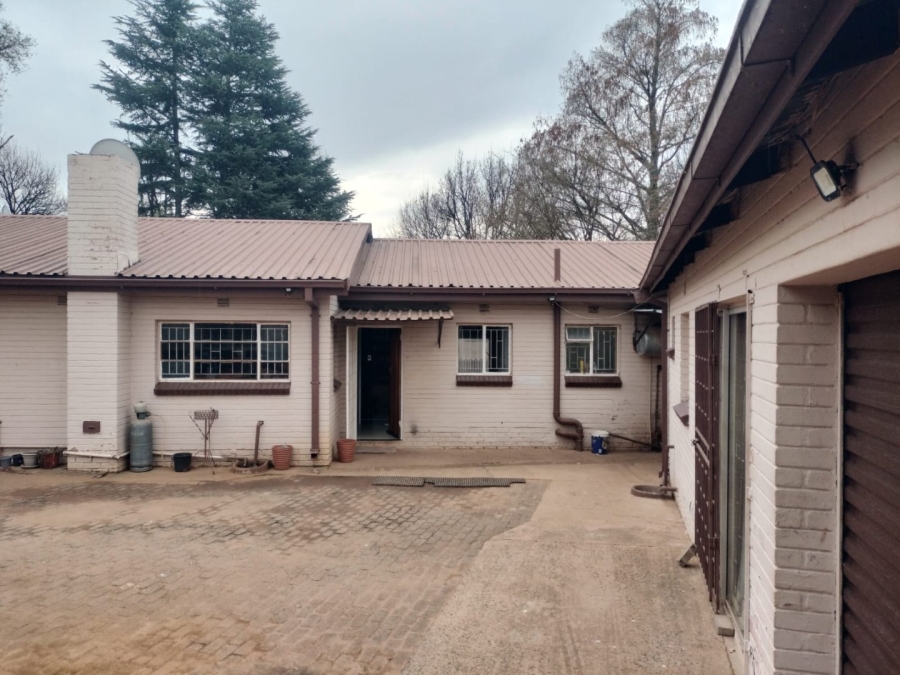 3 Bedroom Property for Sale in Ficksburg Free State